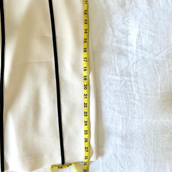 Immaculate ESCADA DRESS New without tags PRISTINE - 38 WINTER WHITE VIRGIN WOOL - Picture 14 of 16